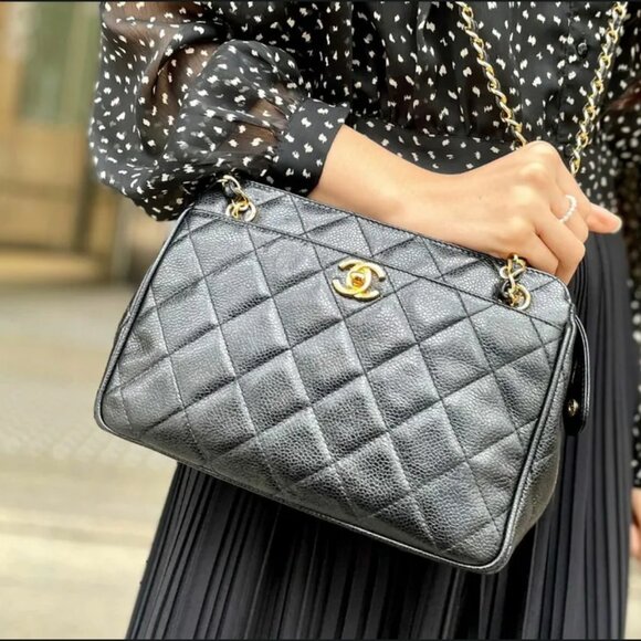 Chanel Black Caviar Quilted Bag with Gold Hardware - Picture 13 of 13